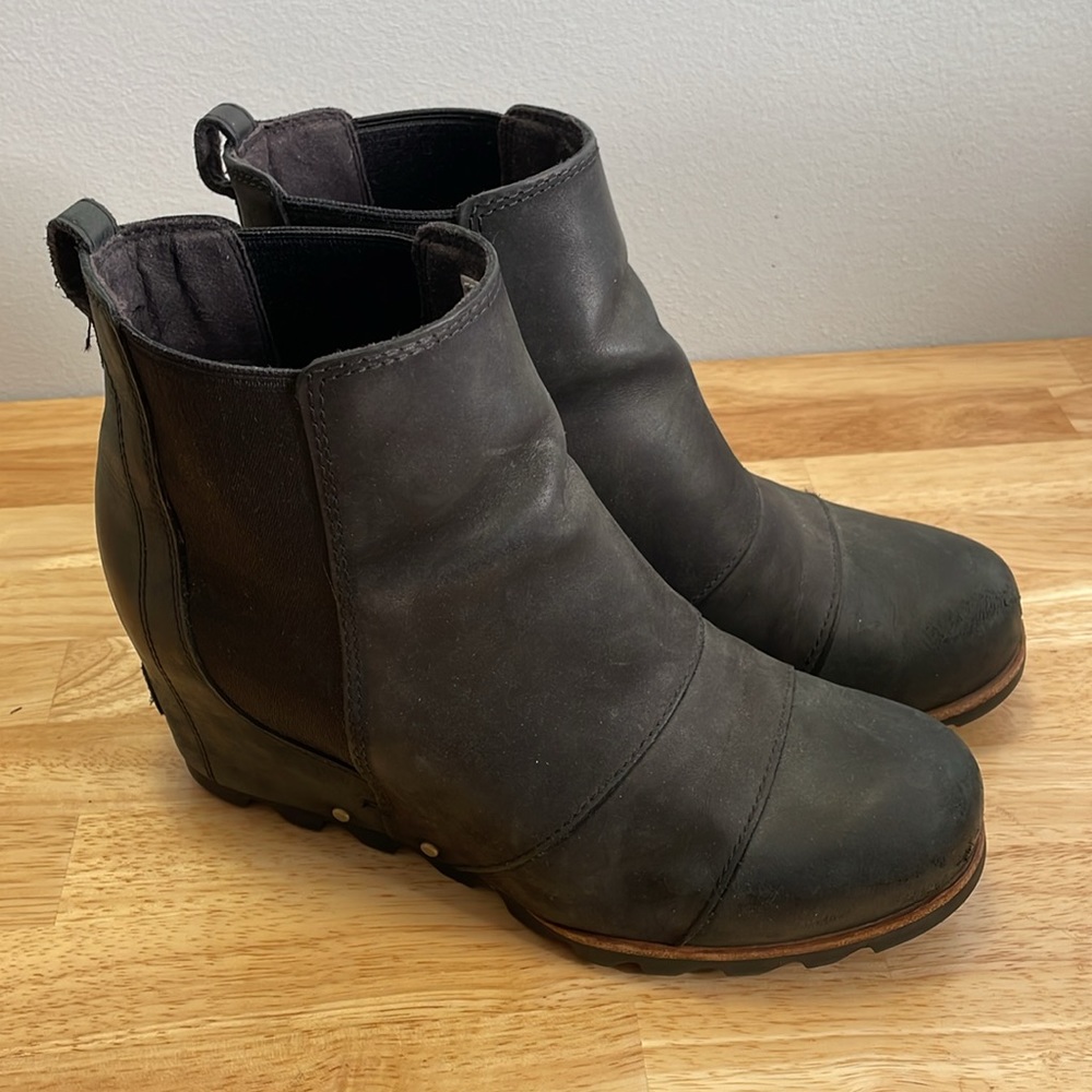 Sorel Joan of Arctic Wedge Chelsea Boots